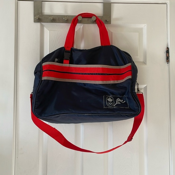 VINTAGE unisex Canada Olympic 1970s or 1980s gym bag duffle sports - Picture 1 of 10